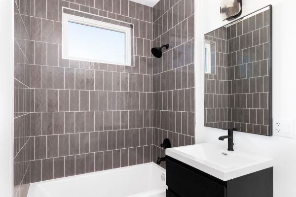 Shower Window Repair in Twin Falls